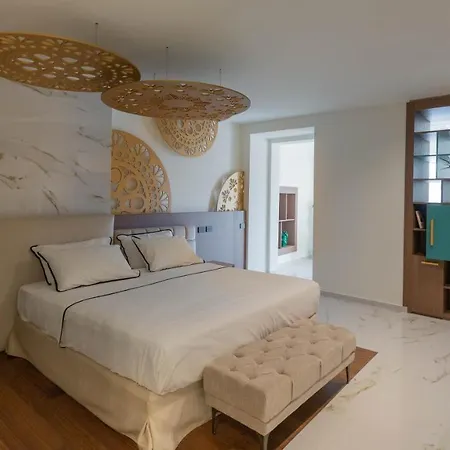 Ingrid 12, Emma Villa