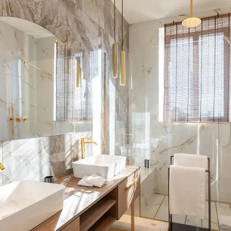 Ingrid 12, Emma * Santa Venerina