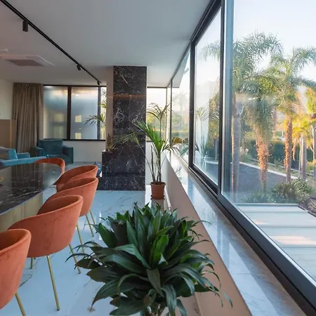 Ingrid 12, Emma Villa Santa Venerina