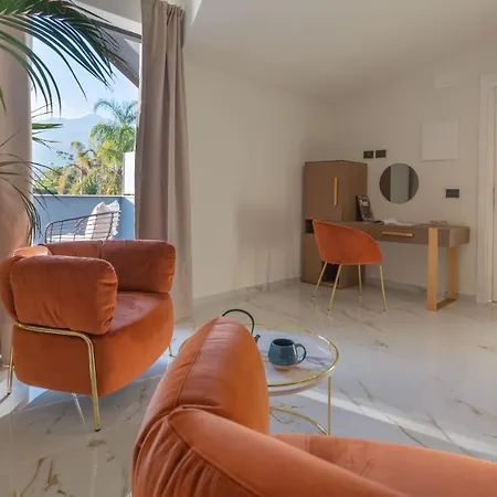 Ingrid 12, Emma Villa