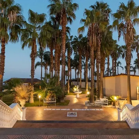 Ingrid 12, Emma Villa Santa Venerina